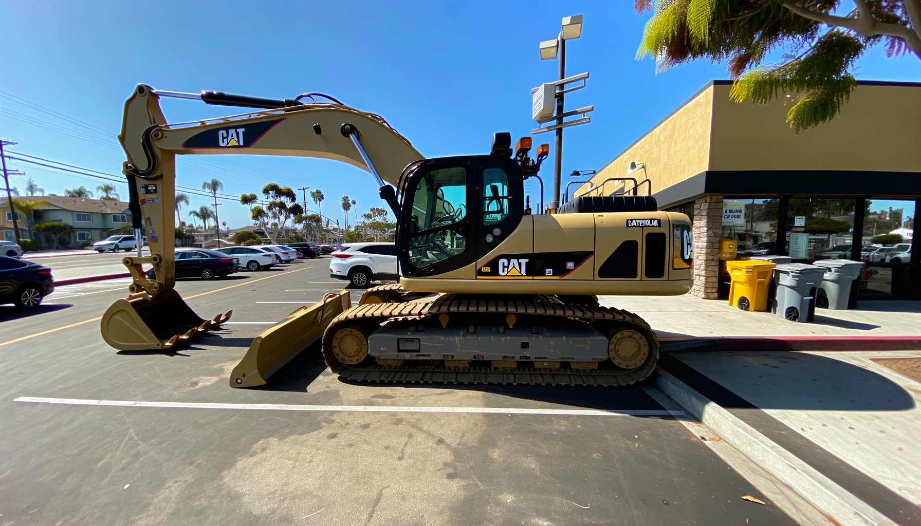 Caterpillar 320D Excavator for sale in Chula Vista