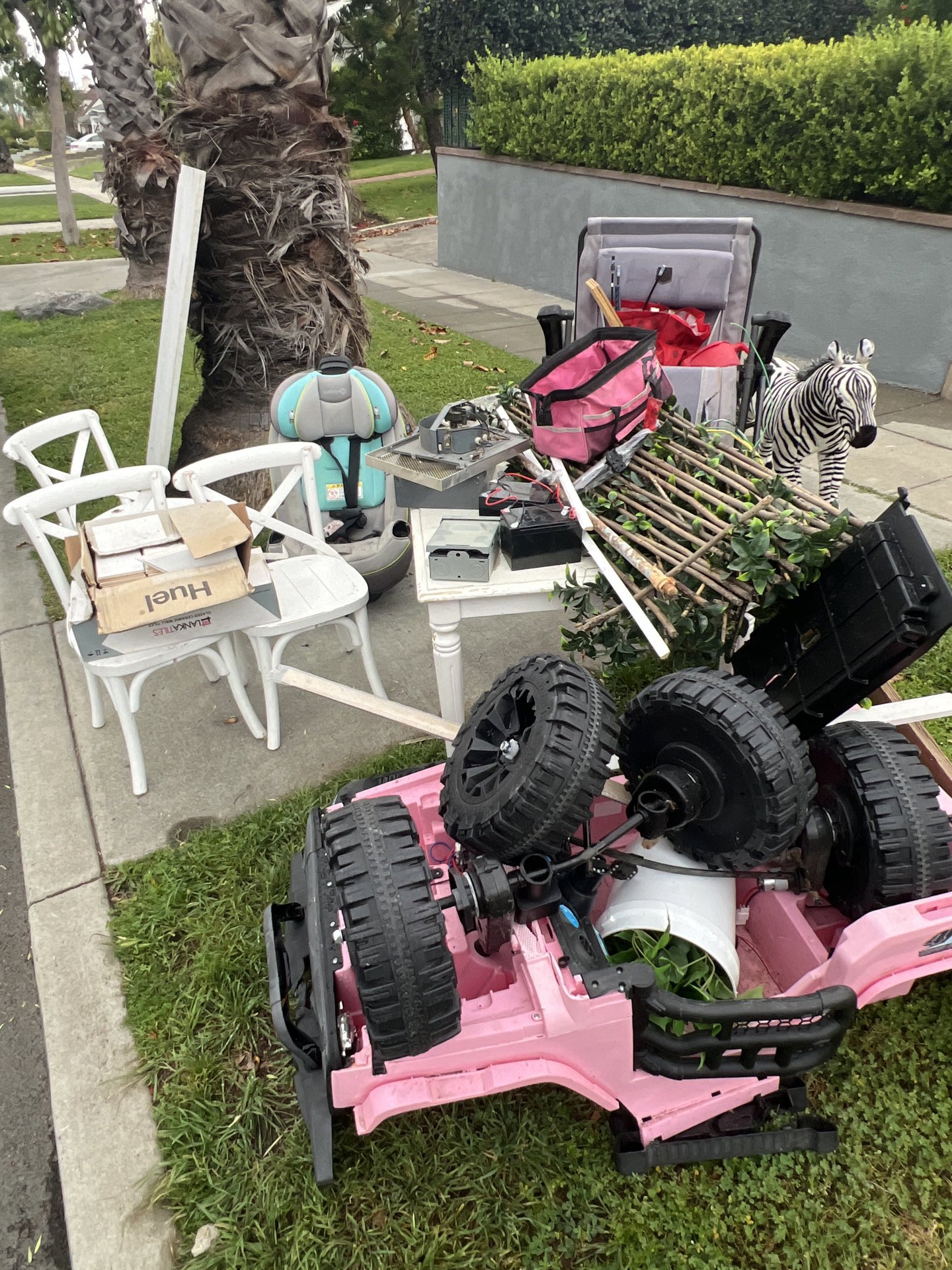 free curbside pickup stuff