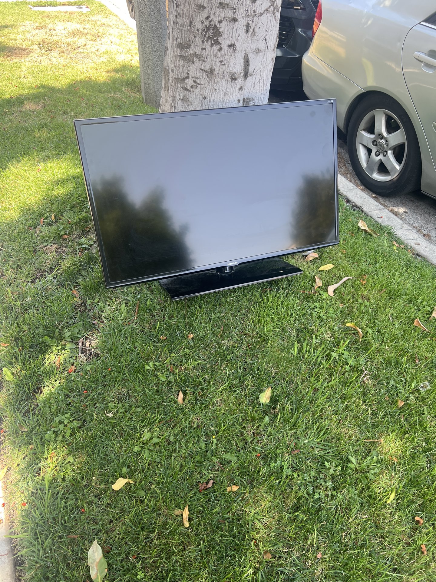 TV for free curbside pickup